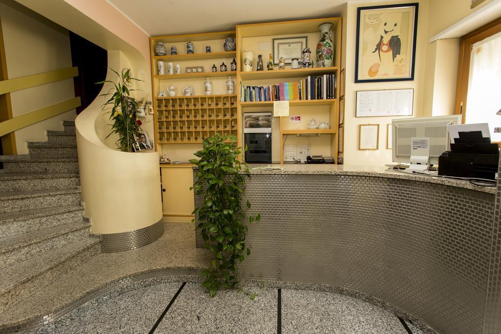 Hotel Grillo نوورو المظهر الخارجي الصورة